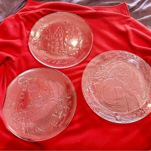 Vintage Clear Glass Santa Holiday Plate Trio